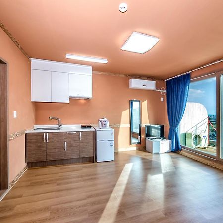 Lohas Pension Согвипхо Экстерьер фото