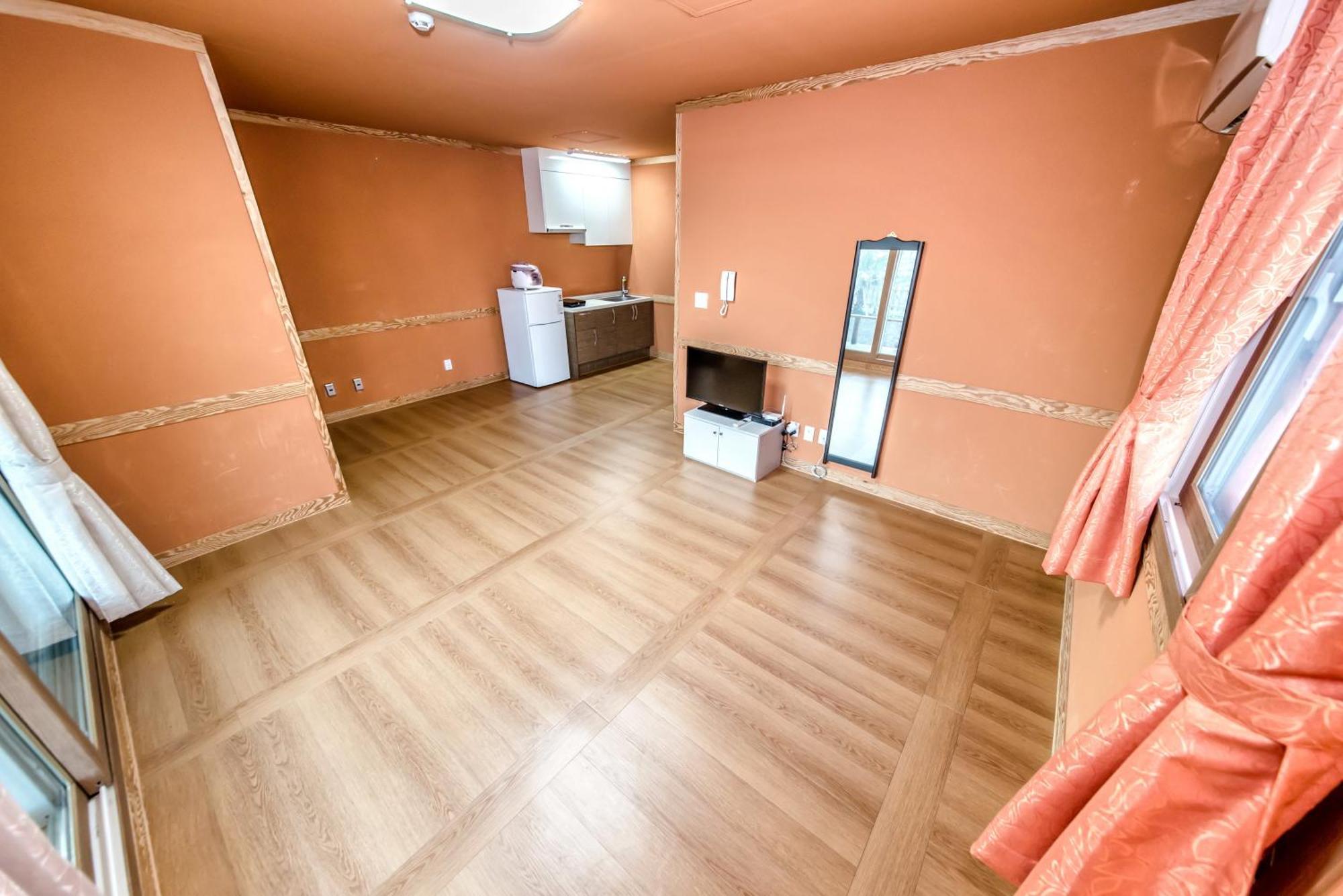 Lohas Pension Согвипхо Экстерьер фото